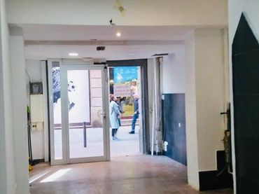 Local comercial en venda a calle de Francesc Pujols