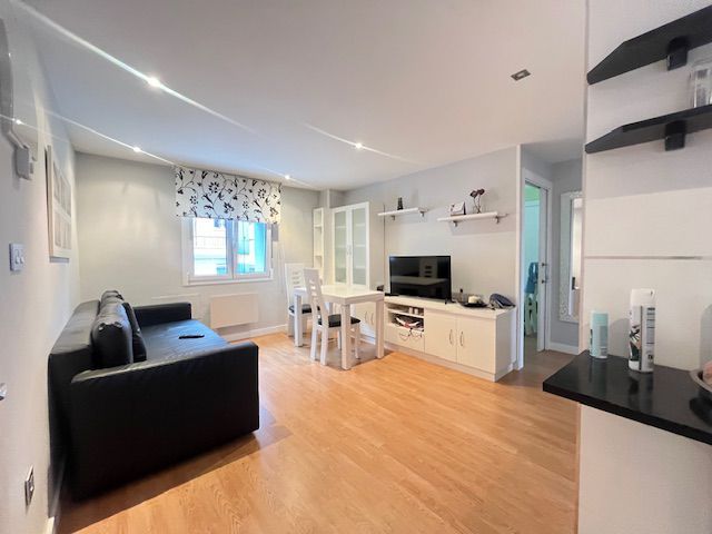 Living room of Flat to rent in Gijón   with Furnished