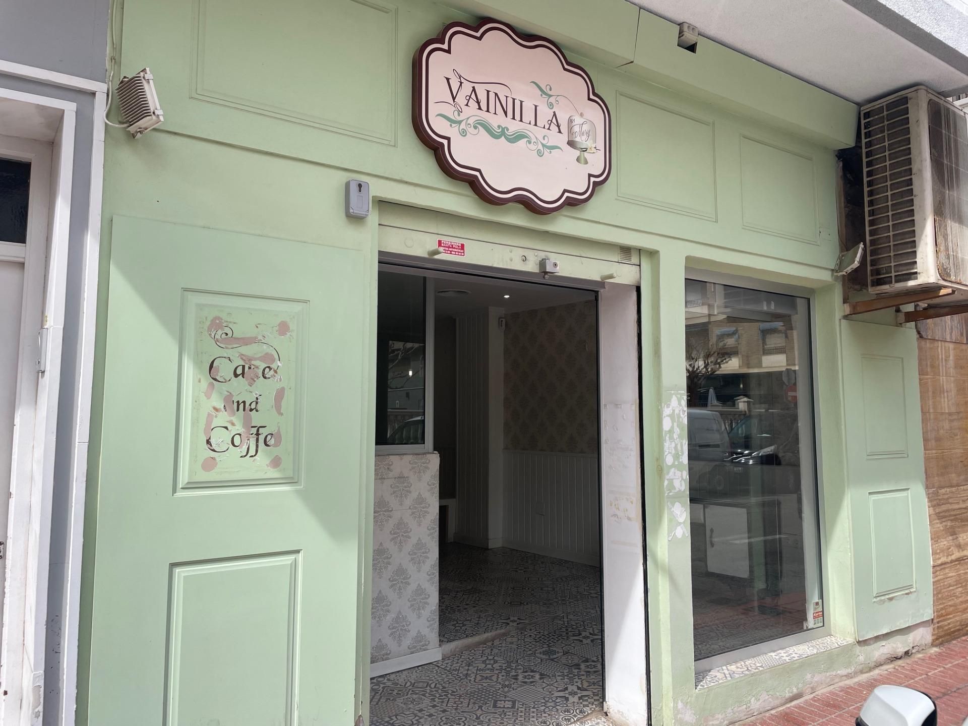 Premises for rent in Calle Castaños, Playa Levante