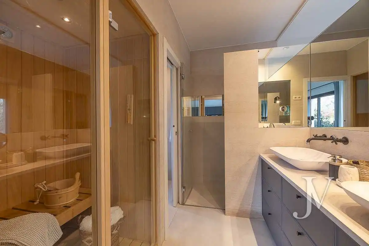 Baño de Casa o chalet en venta en Ciudalcampo con Aire acondicionado, Calefacción y Jardín privado
