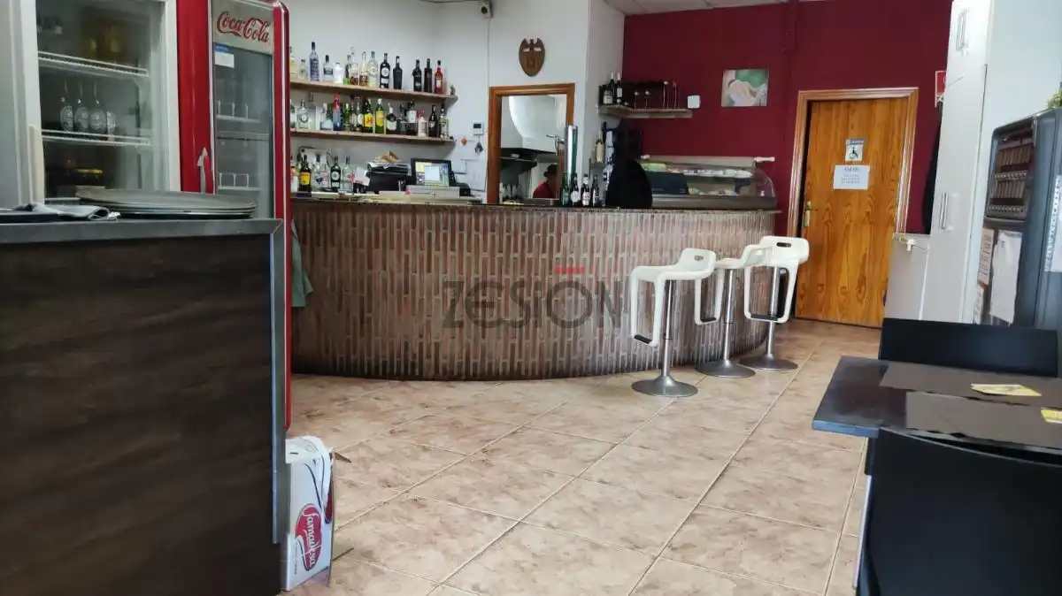 Local comercial en venda a El Perelló, imagen 2