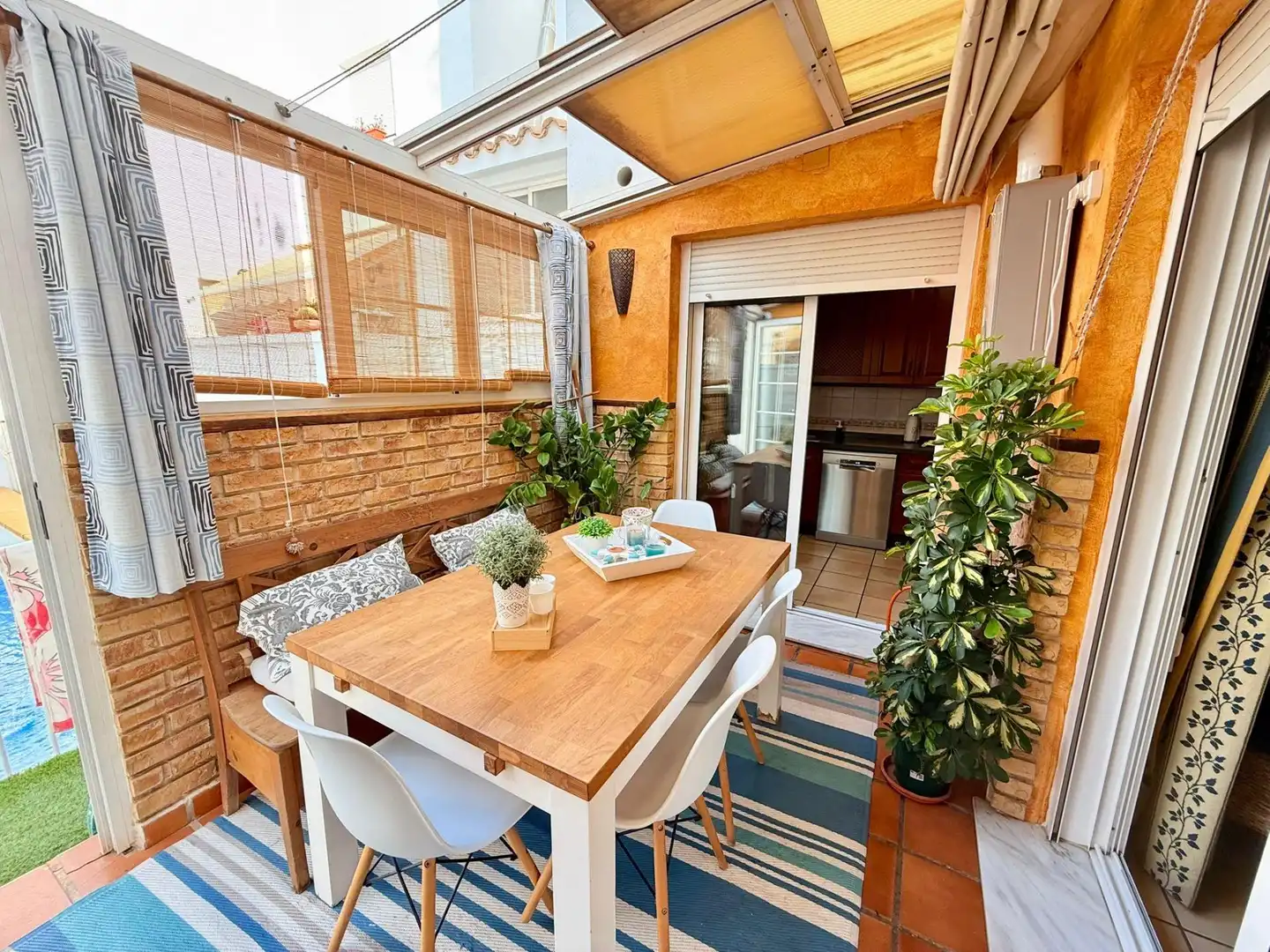 Terrace of Detached homes for sale in Roquetas de Mar  with Air Conditioner, Balcony and Community pool