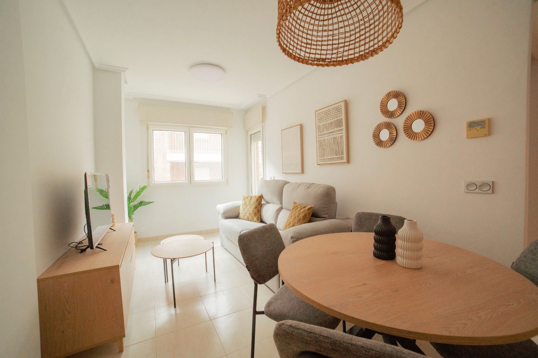 Sala d'estar de Apartament en venda en Águilas amb Terrassa, Moblat i Forn