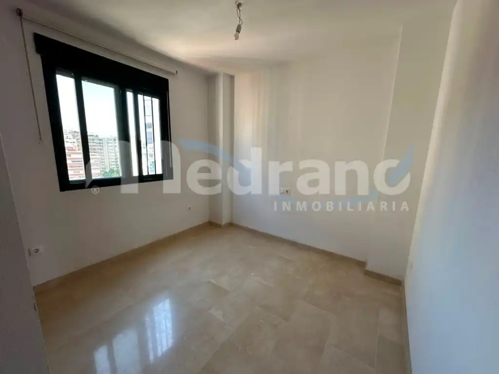Dormitori de Pis en venda en Villajoyosa / La Vila Joiosa amb Aire condicionat, Calefacció i Jardí privat