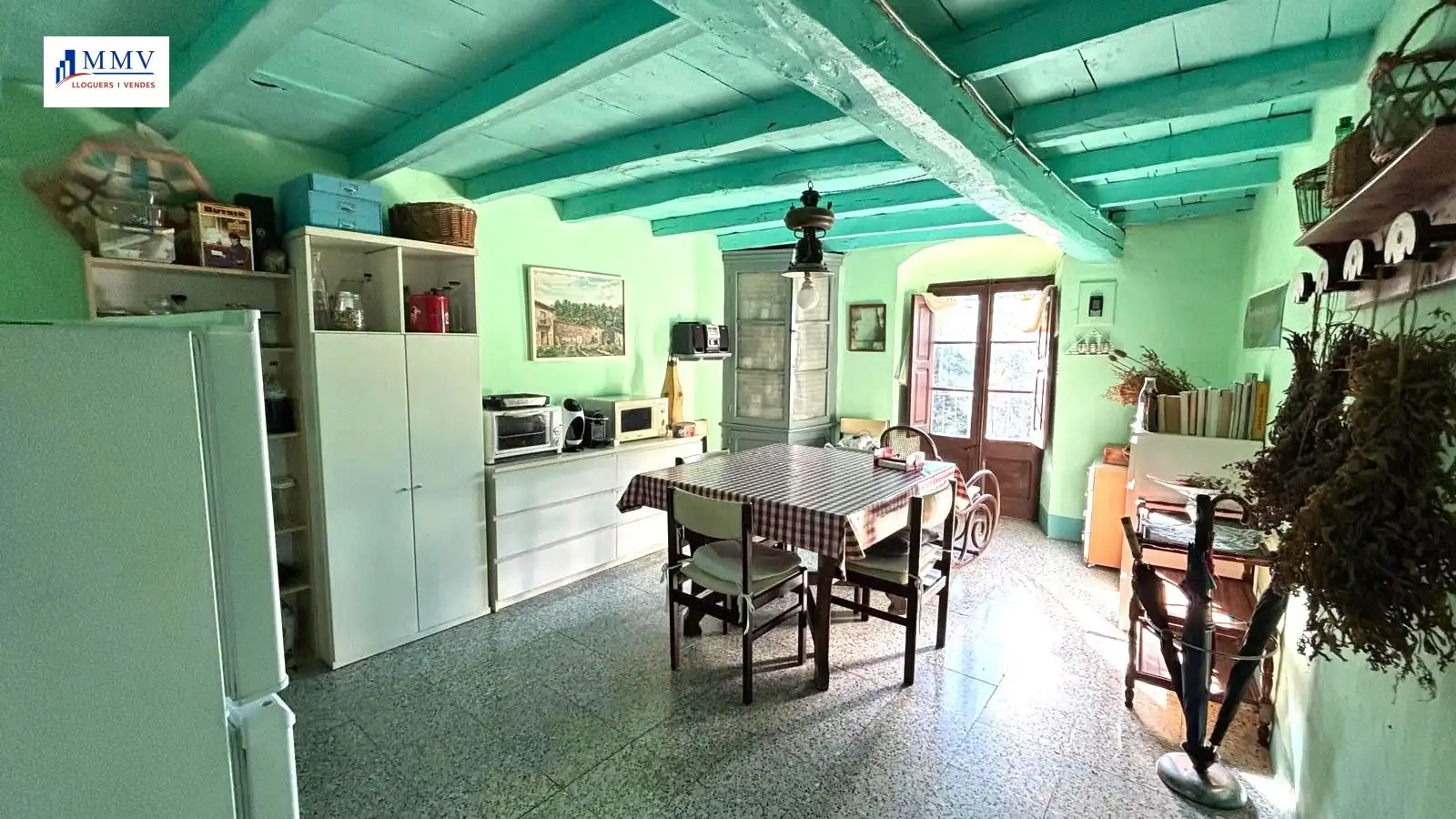 Cuina de Finca rústica en venda en Vilallonga de Ter amb Jardí privat i Moblat
