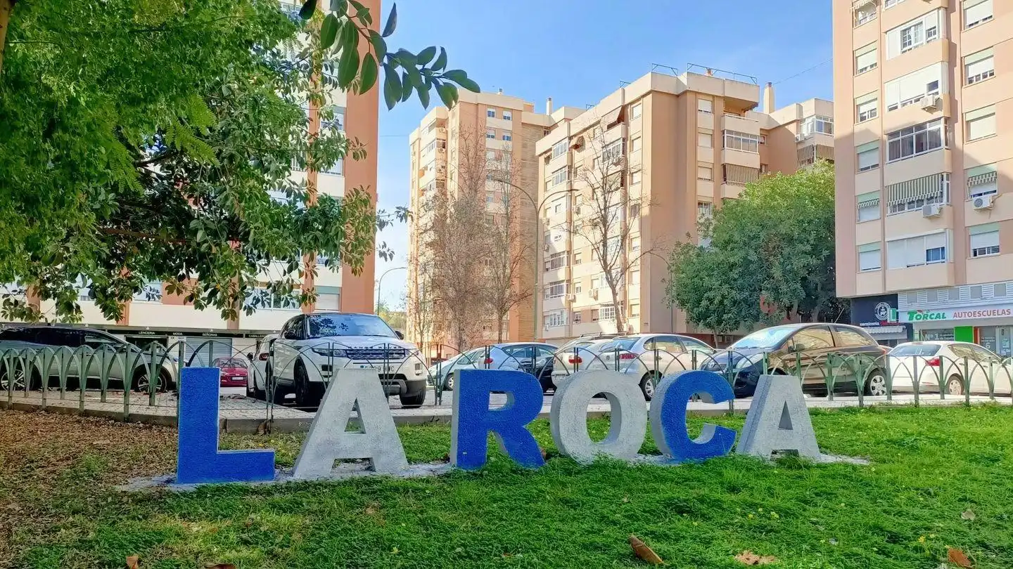Vista exterior de Pis en venda en Málaga amb Aire condicionat, Jardí privat i Terrassa