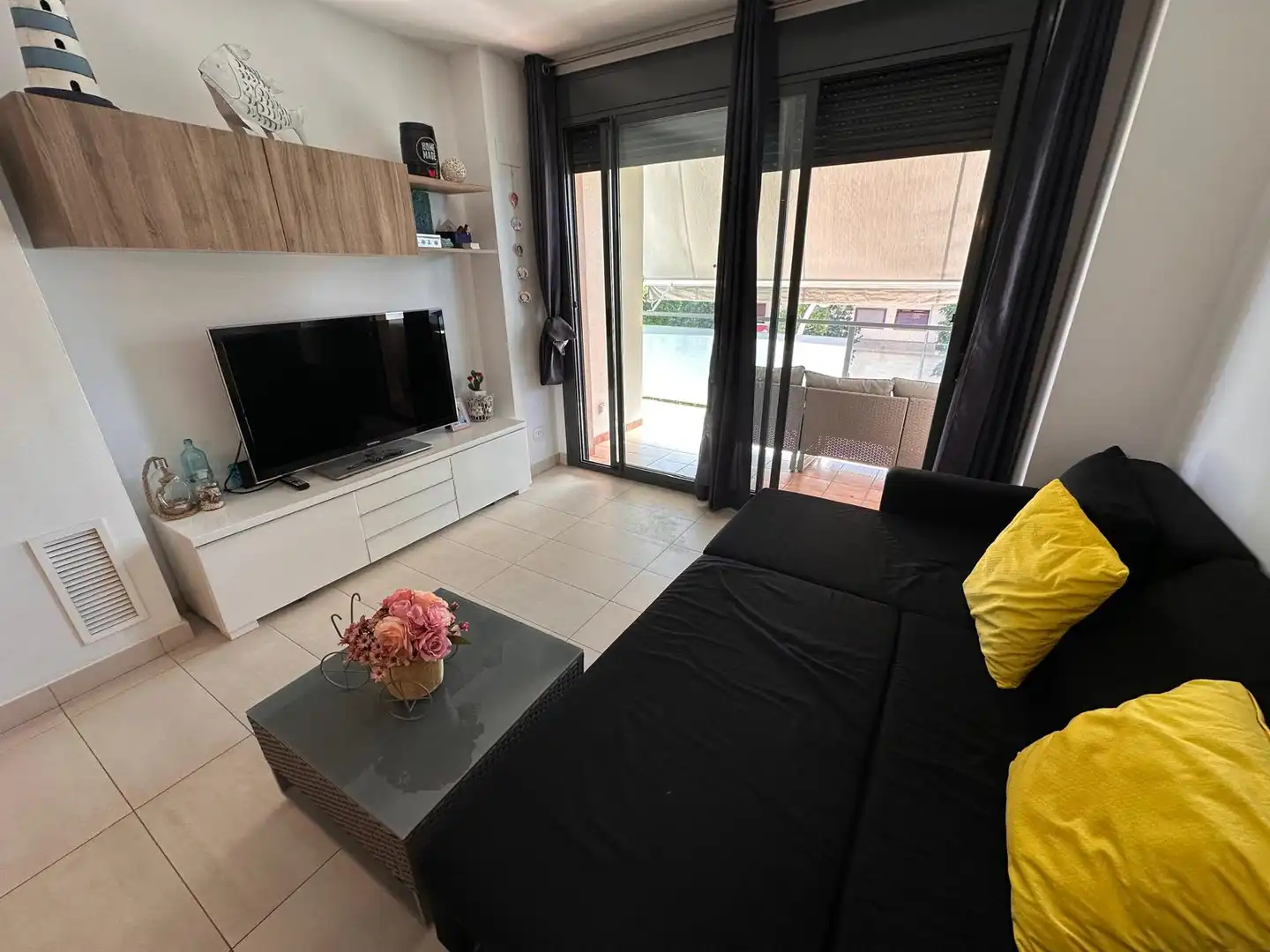 Apartamento de alquiler en Carrer Mestral, Port - Horta de Santa María