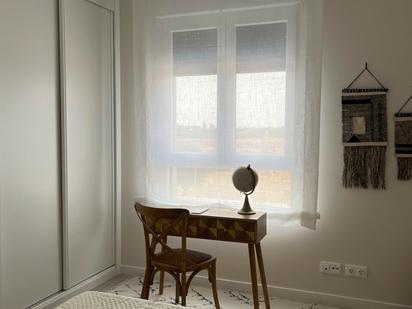 Bedroom of Flat for sale in Palencia Capital  with Storage room and Community pool