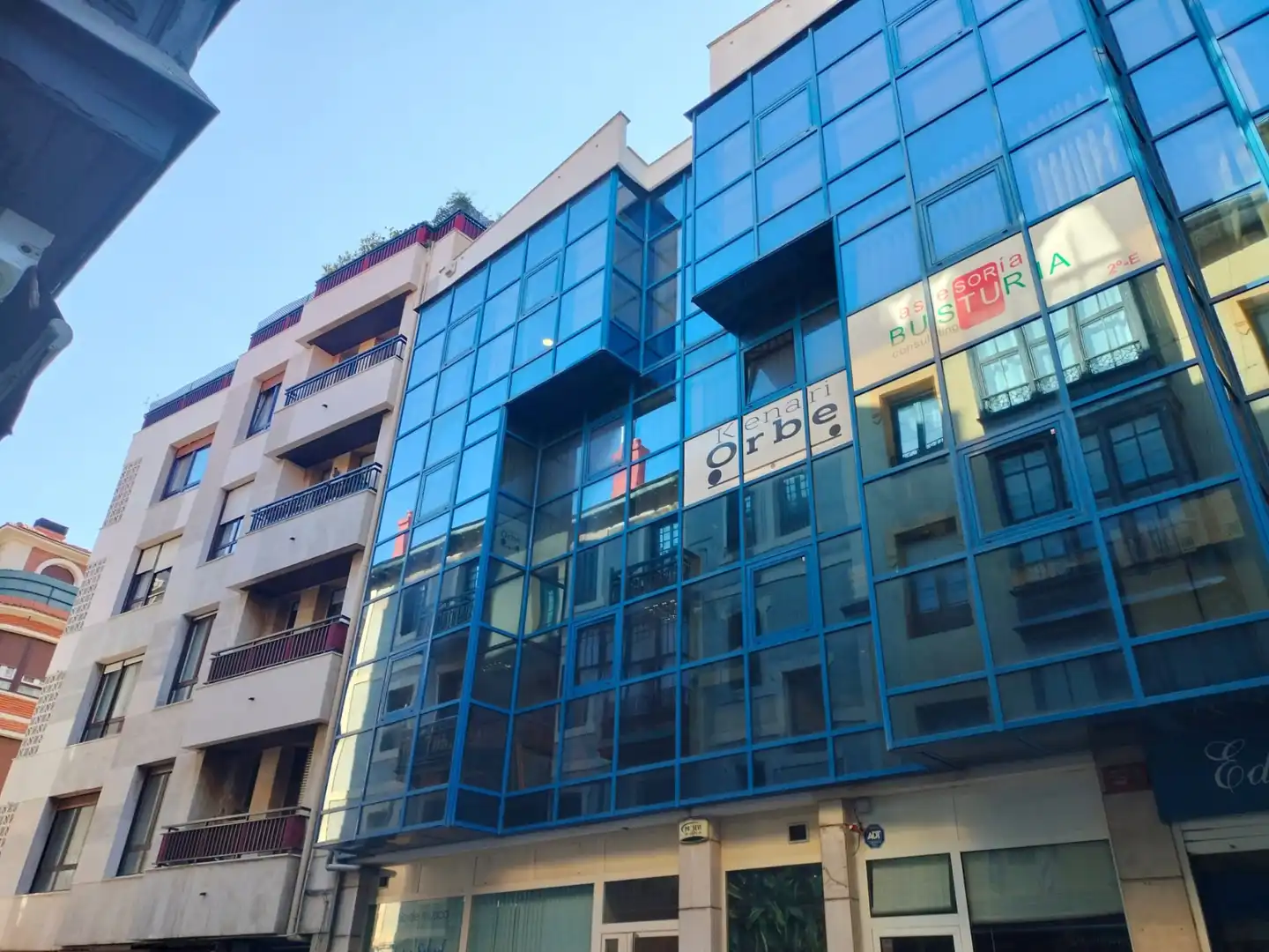 Oficina con ascensor en alquiler en Reina María Cristina Kalea 10, imagen 9