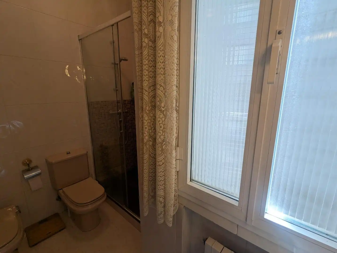Baño de Piso en venta en Bilbao  con Amueblado