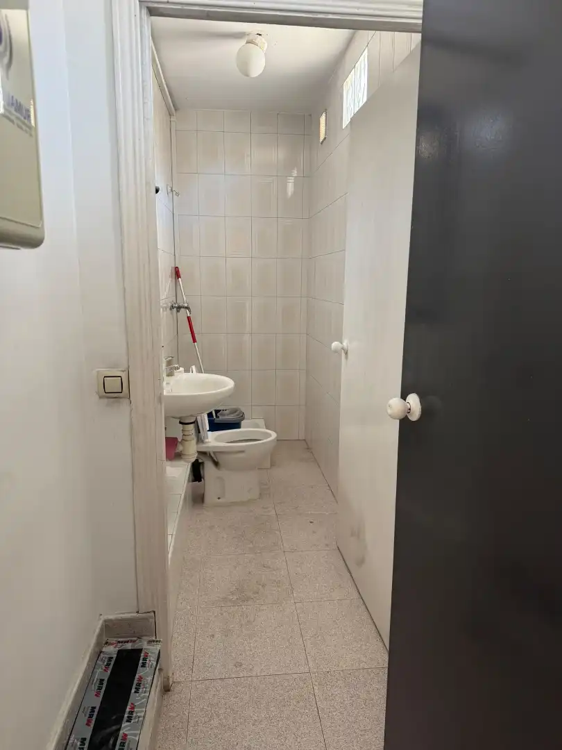 Bany de Local de lloguer en Madrid
