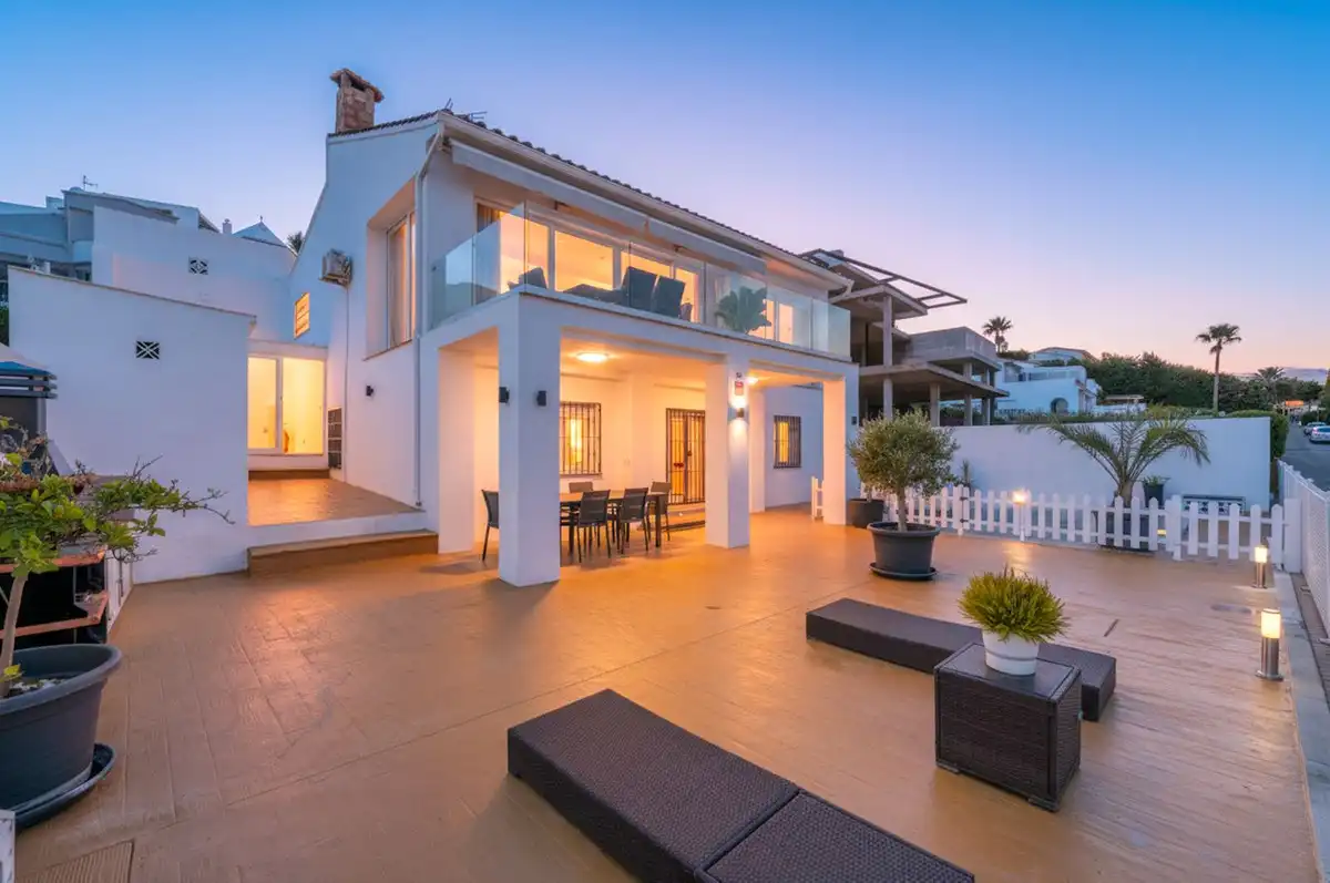 Villa con piscina in vendita a Playa Bahía Dorada, imagen 3