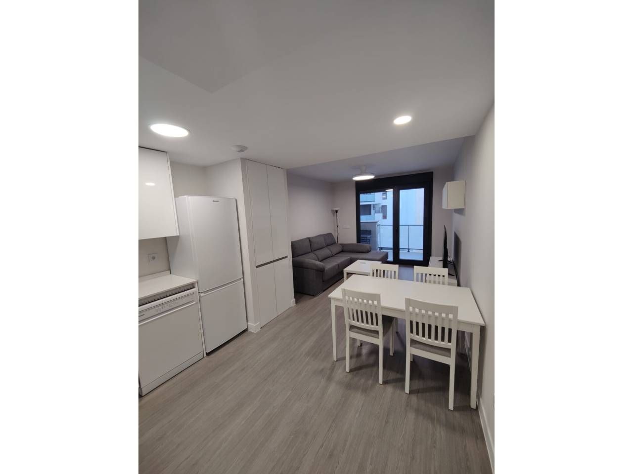 Exterior view of Flat to rent in  Almería Capital  with Terrace, Storage room and Furnished
