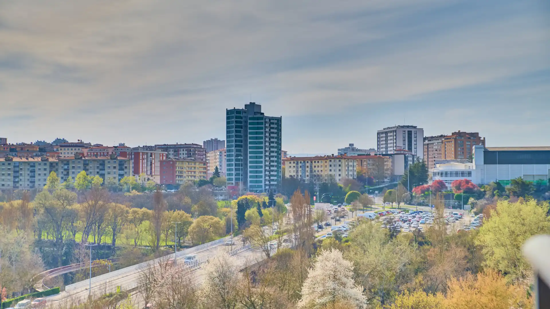 Vista exterior de Piso en venta en  Pamplona / Iruña con Calefacción, Parquet y Balcón