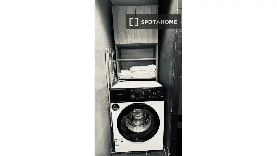 Flat with terrace to rent in Ciutat Vella, imagen 5