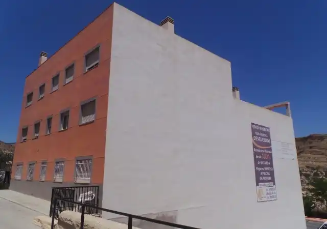 Vista exterior de Piso en venta en Agost