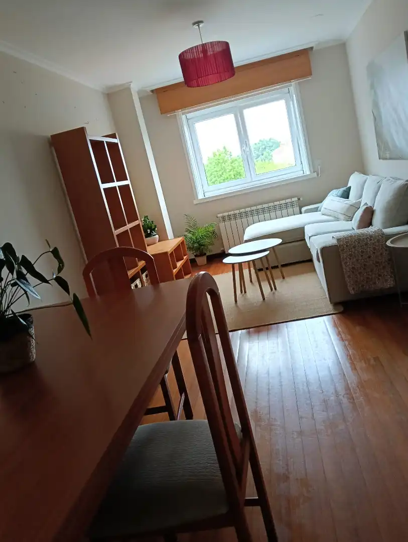 Sala d'estar de Pis de lloguer en Narón amb Calefacció, Parquet i Traster