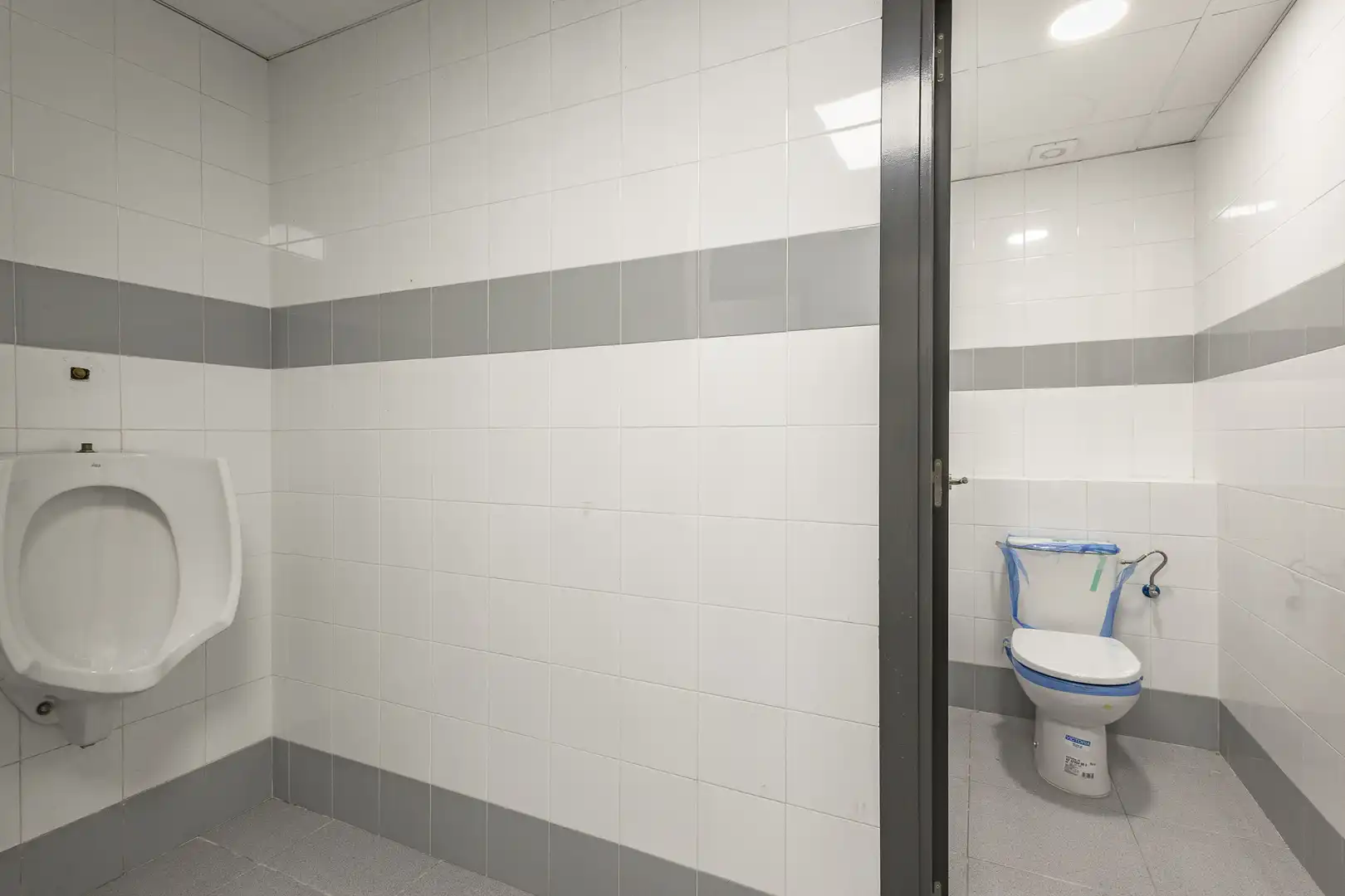Bany de Oficina de lloguer en El Prat de Llobregat