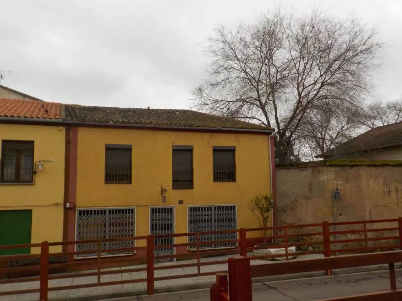 Gemischtgenutztes Gebäude zum Verkauf in Calle AVENIDA AGUSTÍN DE FOXA 56