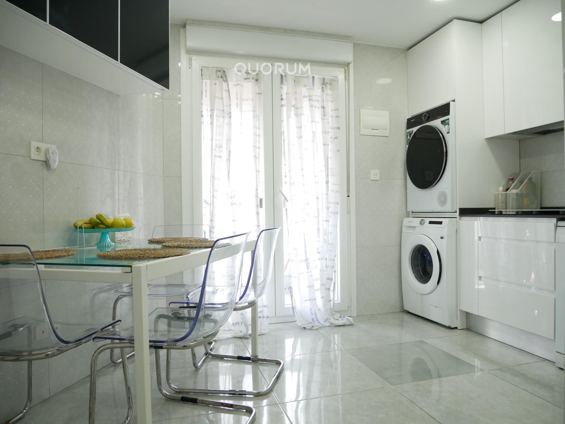 Kitchen of Flat for sale in Bilbao   with Storage room and Balcony