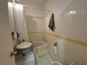 Baño de Estudio en venta en Madrid con Aire acondicionado, Calefacción y Trastero