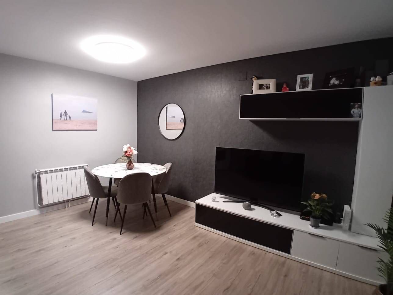 Living room of Flat for sale in San Sebastián de los Reyes  with Air Conditioner and Private garden