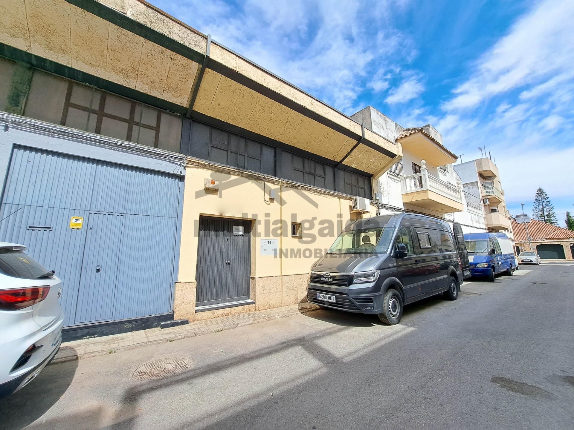 Exterior view of Industrial buildings for sale in Jerez de la Frontera