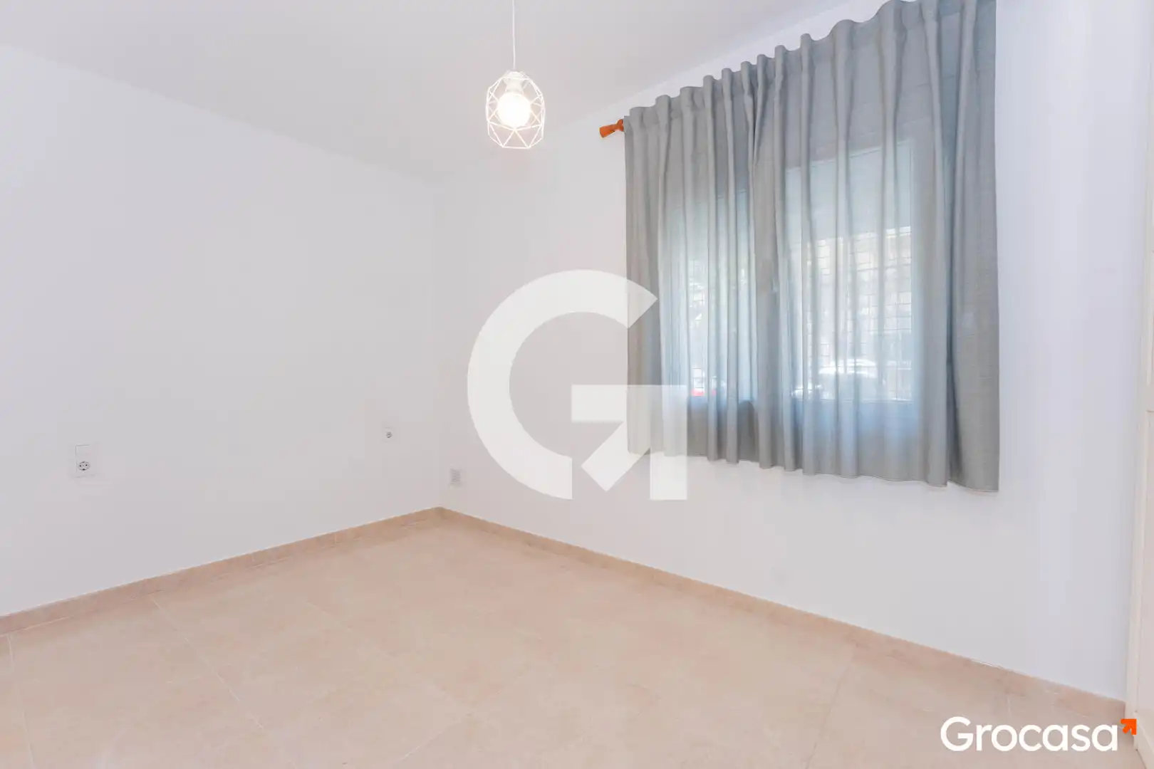 Bedroom of Flat for sale in Cornellà de Llobregat  with Air Conditioner and Oven