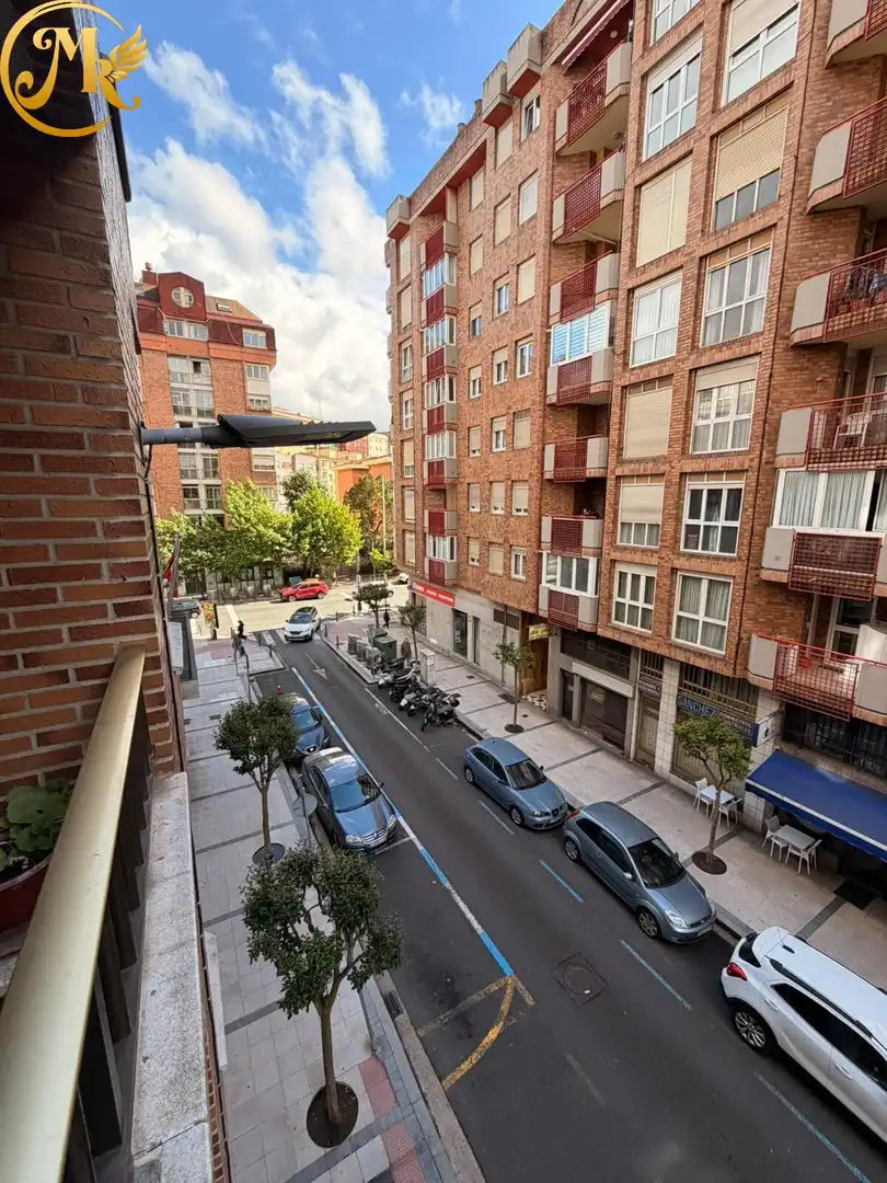 Vista exterior de Piso en venta en Santander con Calefacción, Terraza y Trastero