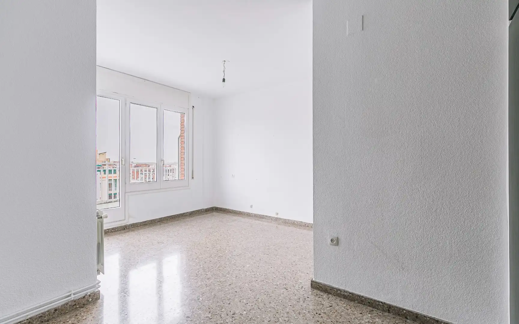Habitación de Ático en venta en Barcelona con Calefacción y Terraza