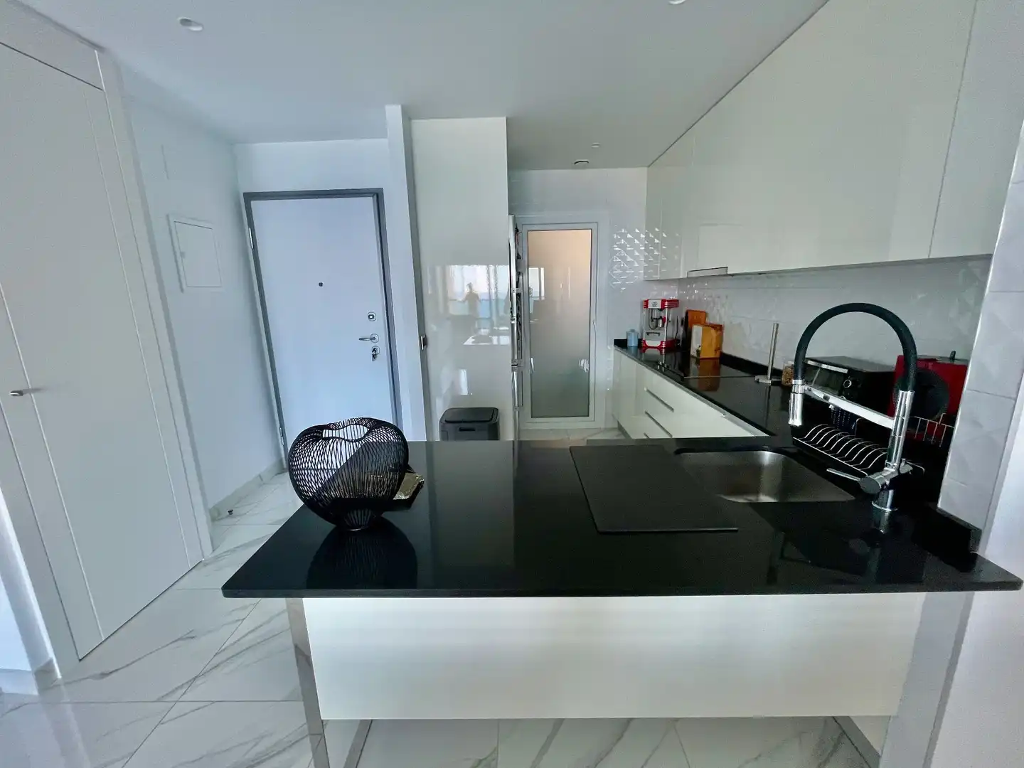 Apartment with pool for sale in Playa de Poniente, imagen 9