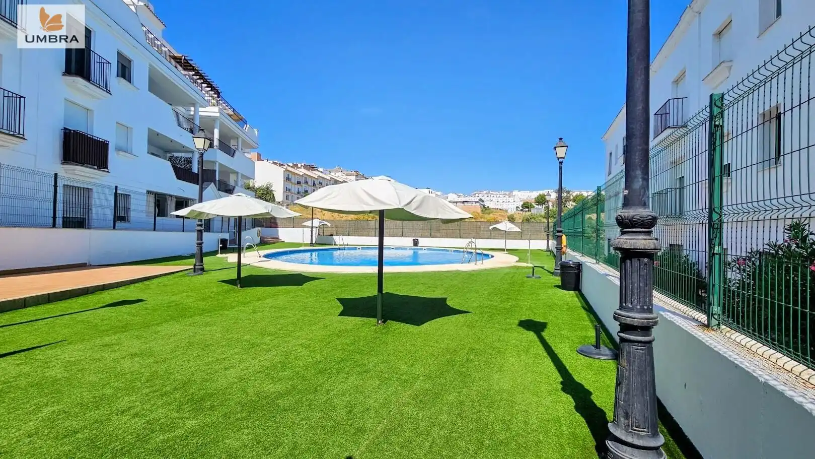 Piscina de Piso en venta en Arcos de la Frontera con Aire acondicionado, Calefacción y Jardín privado