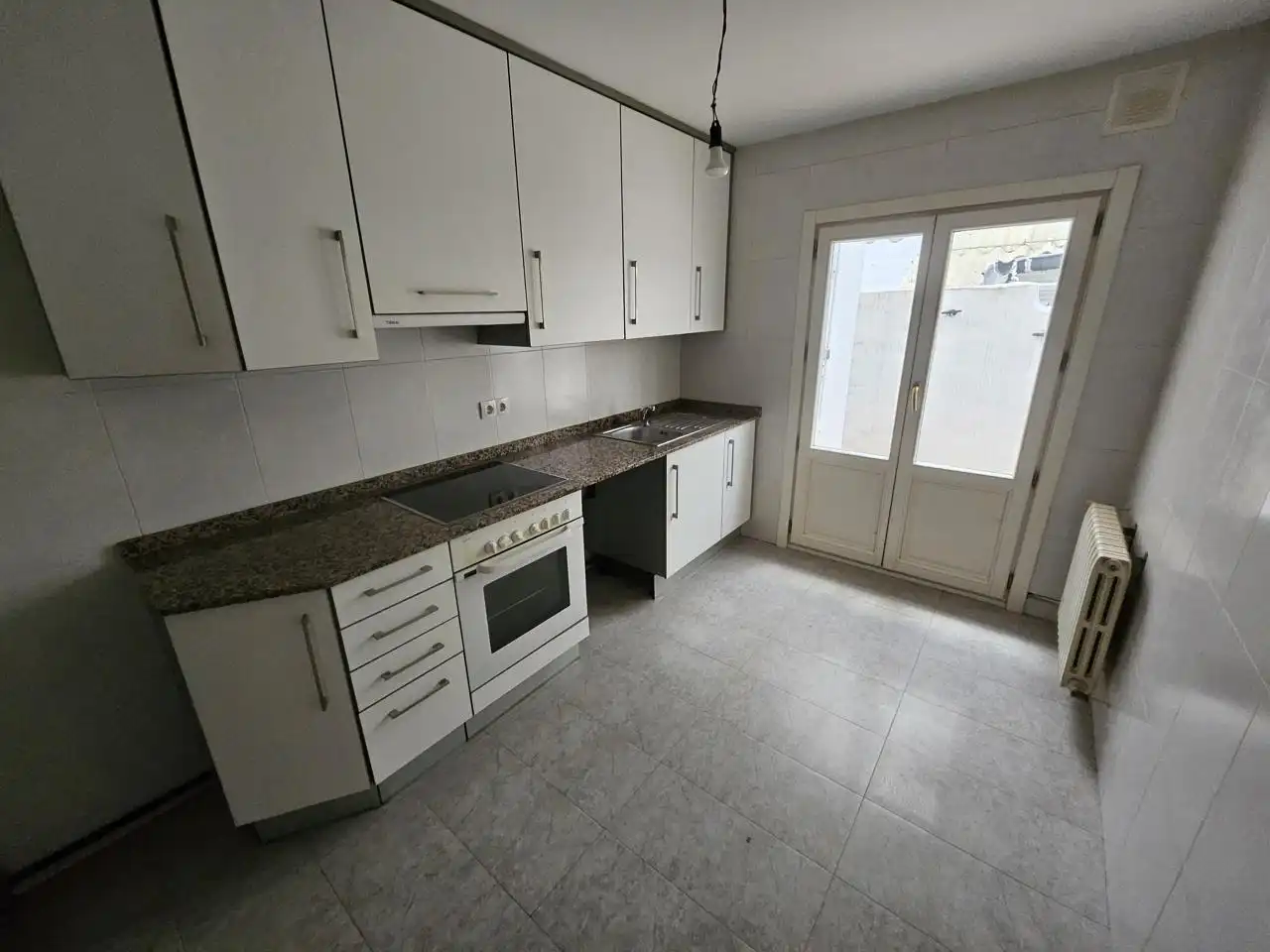 Flat with lift for sale in Calle Monasterio Viejo de San Pedro, imagen 13