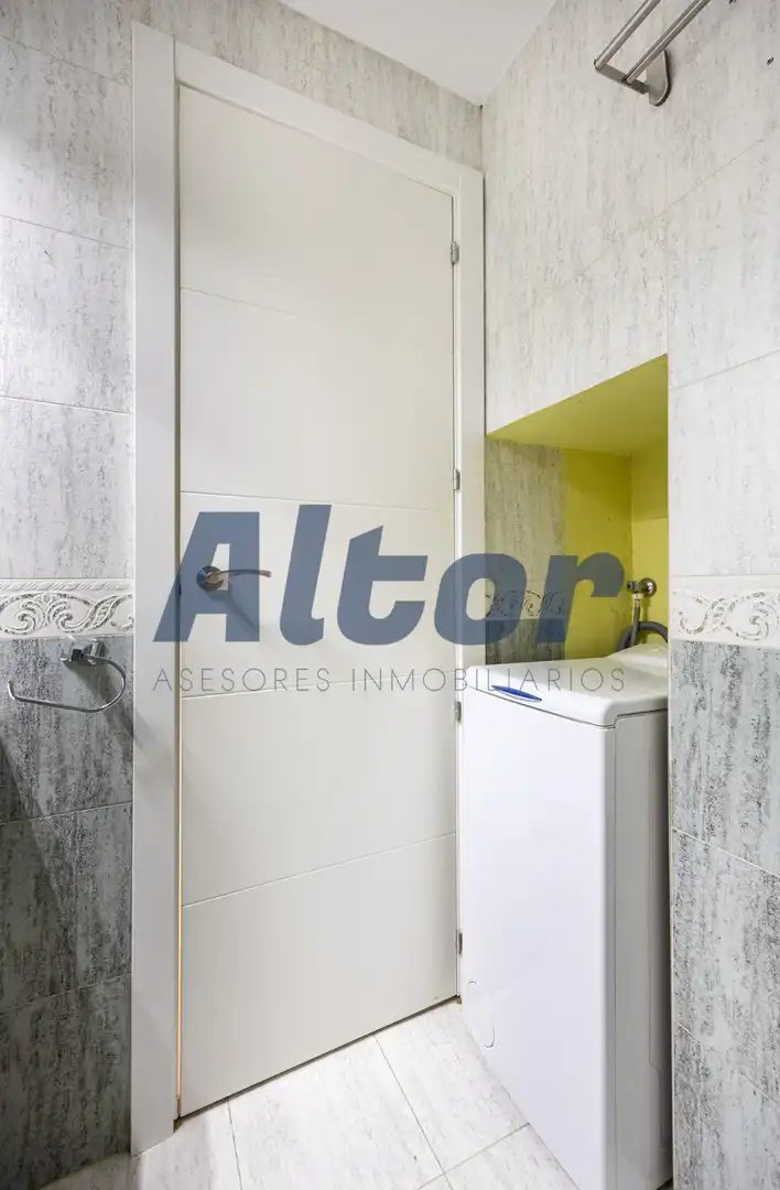Habitación de Piso en venta en Madrid con Aire acondicionado y Calefacción