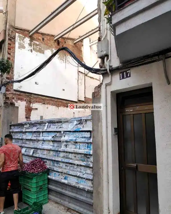 Terrenos y solares en venta en c/Ramón Berenguer III 115, imagen 4