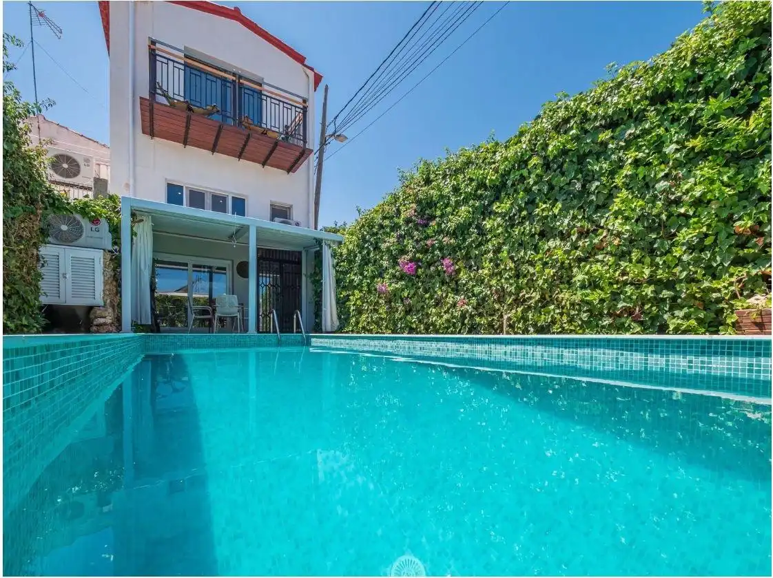 Piscina de Casa o xalet en venda en Maó - Mahón amb Aire condicionat, Terrassa i Piscina