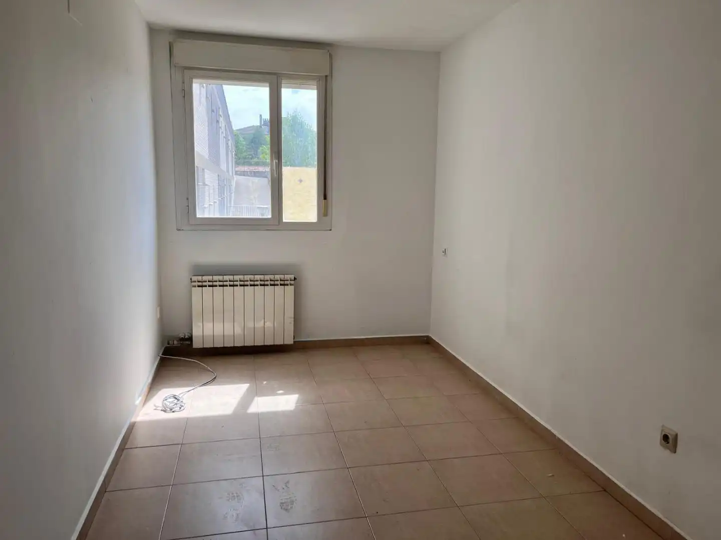 Schlafzimmer von Wohnung zum Verkauf in Sabiñánigo mit Terrasse und Abstellraum