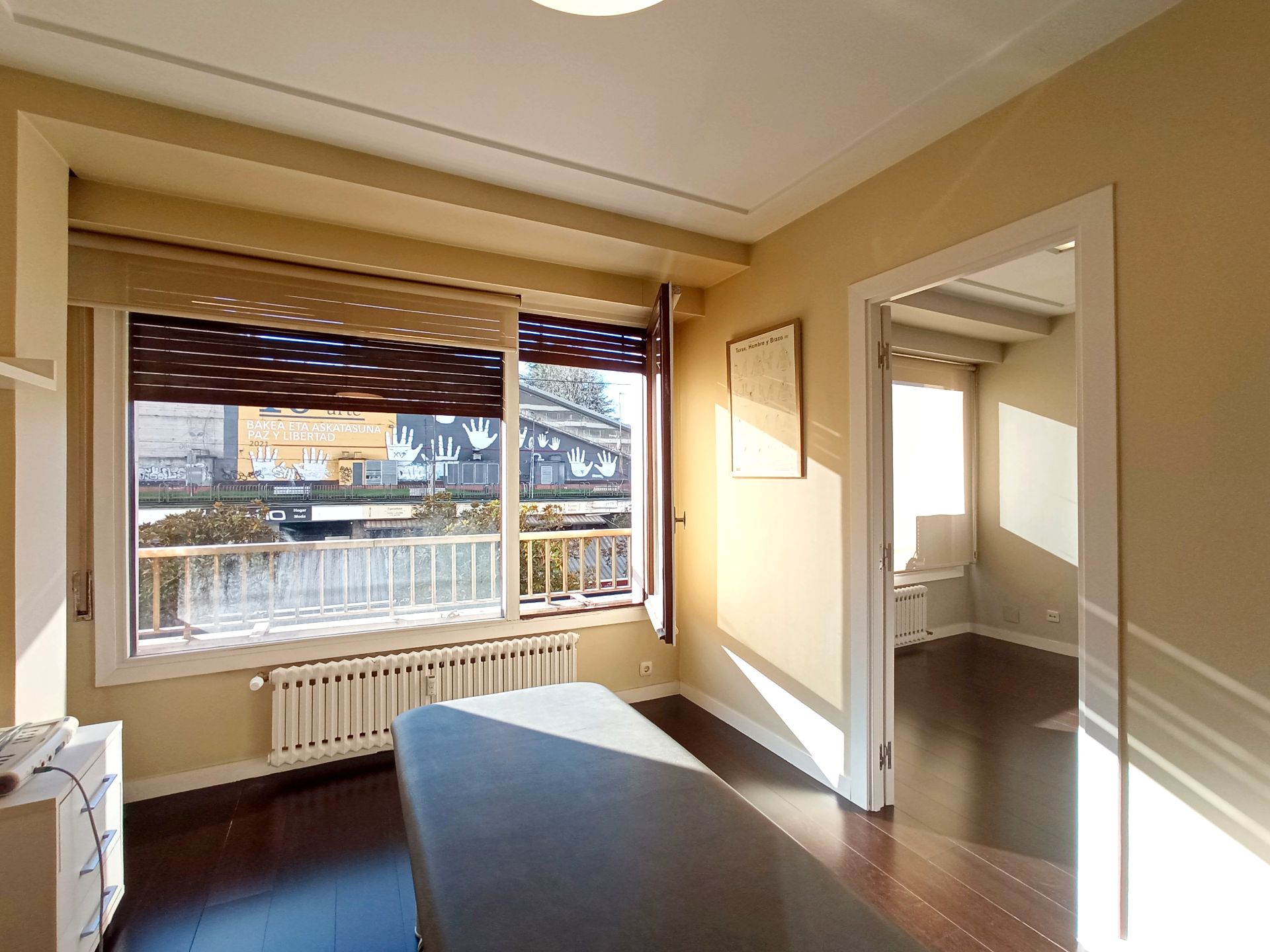 Premises to rent in Irun   with Air Conditioner, Heating and Furnished