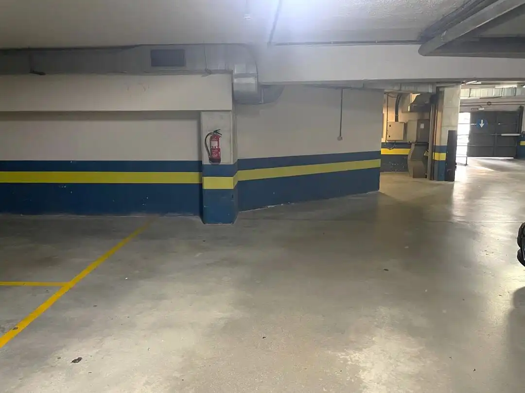 Garatge de lloguer a Plaza Rafael Alberti, Barañáin / Barañain