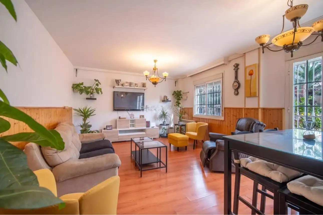 Casa bifamiliare con piscina in vendita a Puerto de la Torre - Atabal, imagen 5