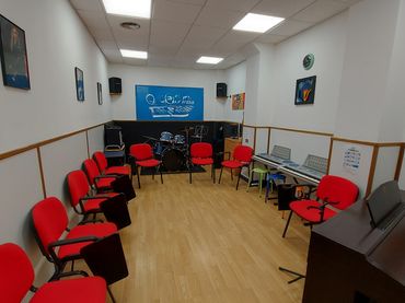 Local comercial en venta en Logroño - Calle María Teresa Gil de Gárate