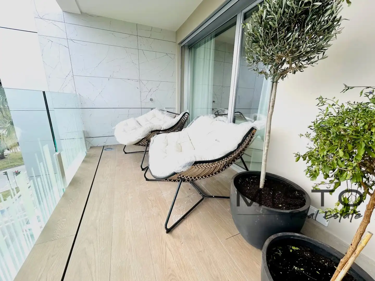 Balcony of Flat for sale in San Pedro de Alcántara