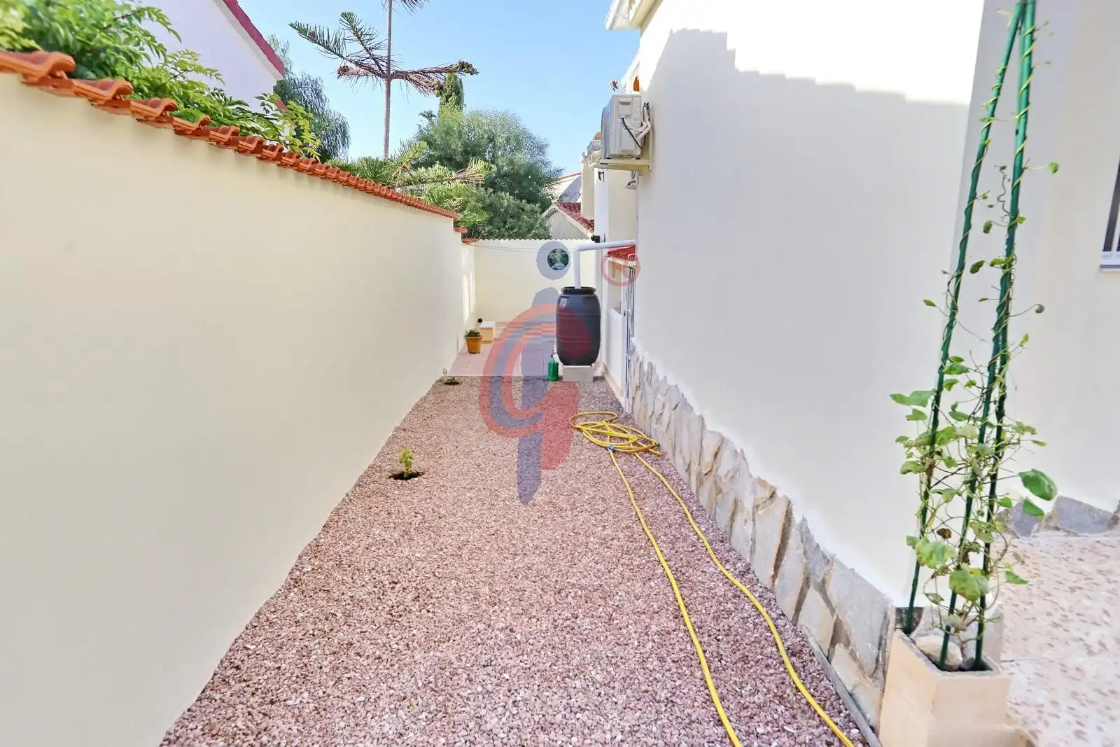 Vista exterior de Casa o xalet en venda en San Fulgencio amb Aire condicionat, Calefacció i Jardí privat