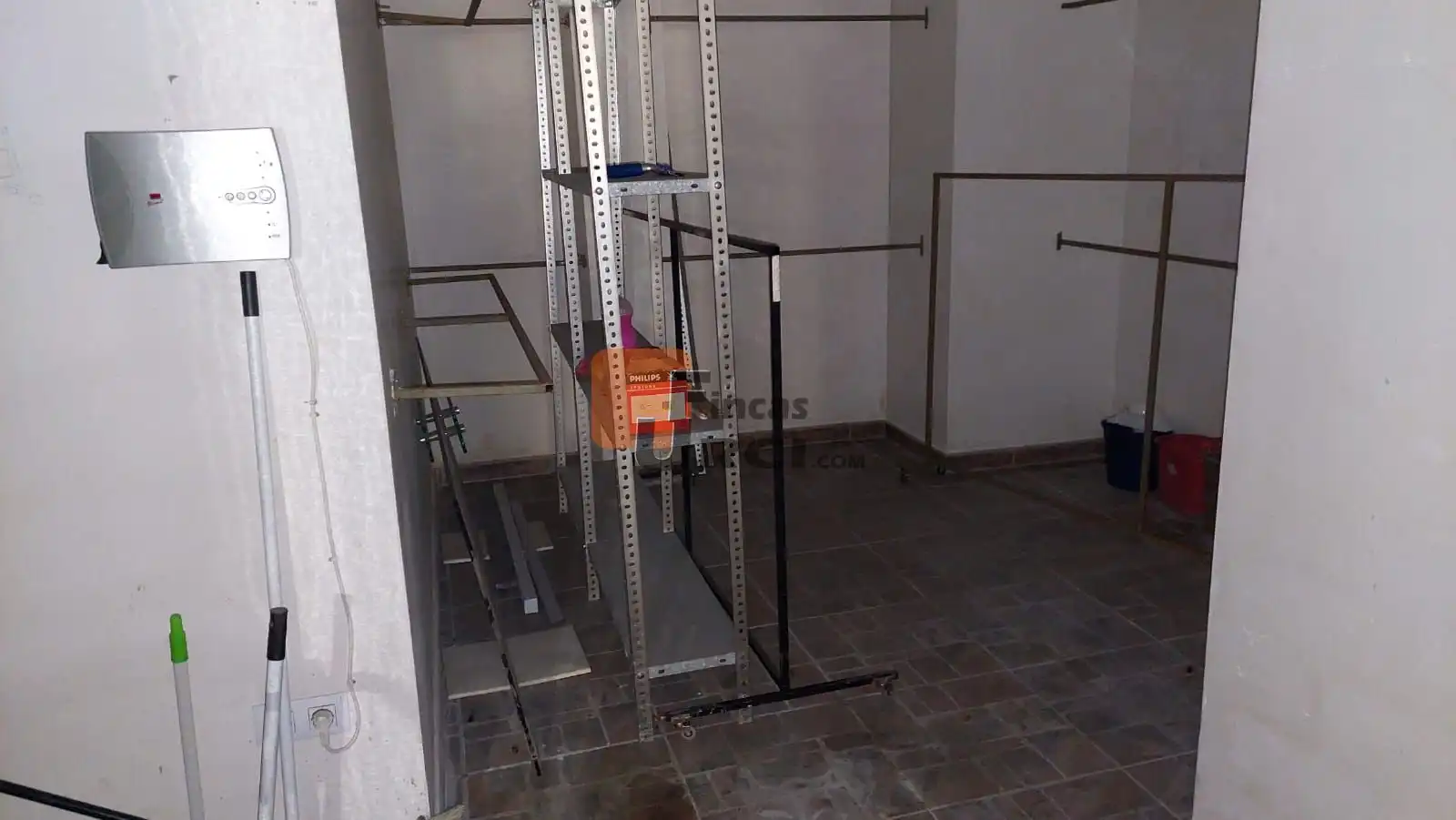 Local comercial de lloguer a Calle DOCTOR LUIS PRIETO, imagen 3
