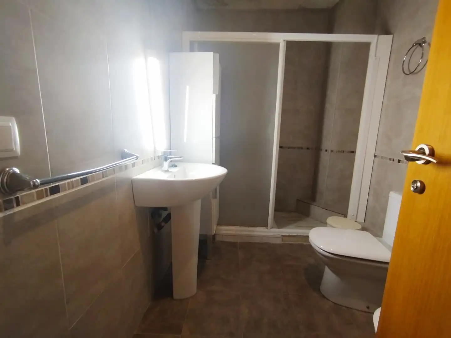 Bathroom of Flat for sale in Rafelbuñol / Rafelbunyol  with Terrace and Storage room