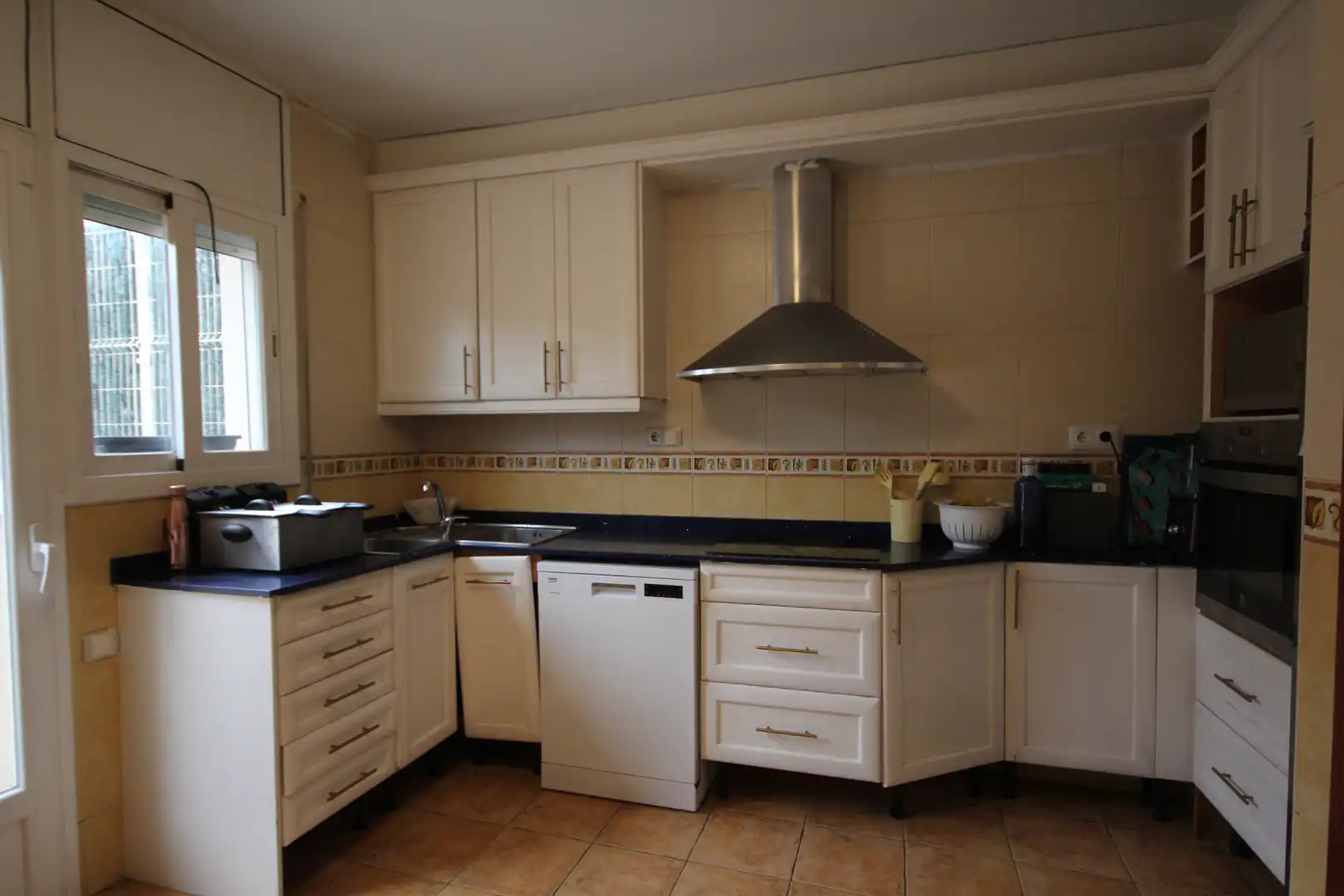 Cocina de Casa adosada en venta en Lliçà d'Amunt con Calefacción, Terraza y Horno