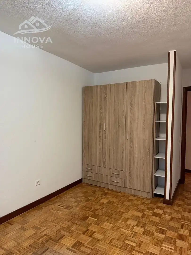 Flat for rent in Avenida Vicente Aleixandre, Sector Plaza de Toros