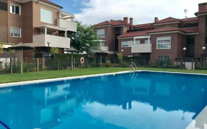 Swimming pool of Flat for sale in  Córdoba Capital  with Air Conditioner, Heating and Private garden