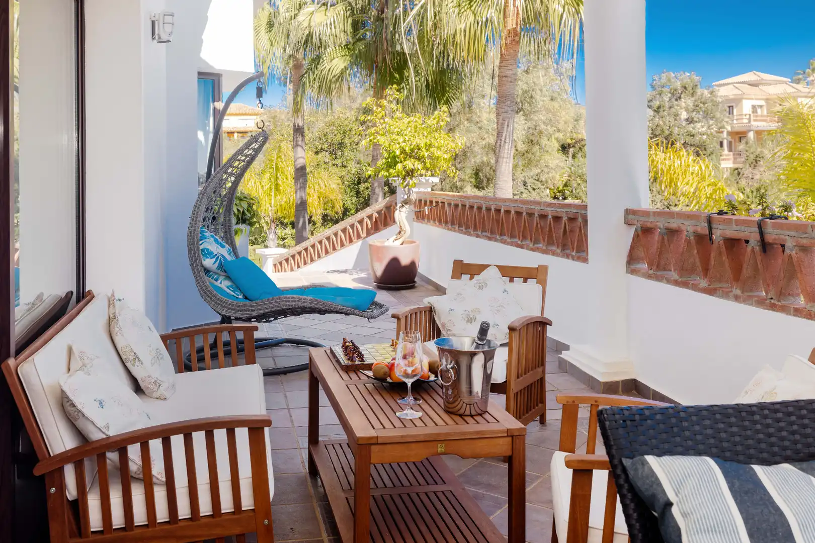 Terrassa de Casa o xalet en venda en Marbella amb Aire condicionat, Jardí privat i Terrassa