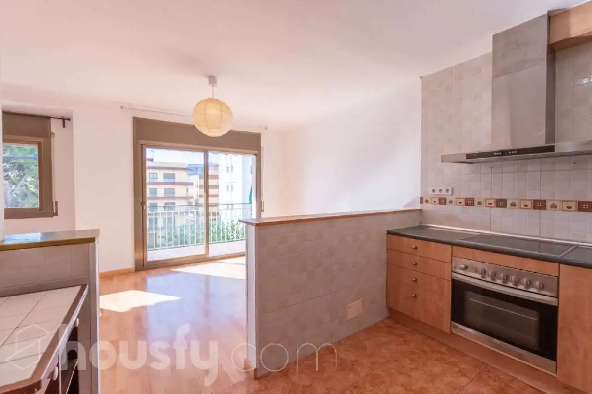 Piso con terraza en venta en Carrer Olivella ., imagen 3